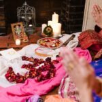 घर में पूजा करते समय कभी न करें ये 5 गलतियाँ: जानें शास्त्रों के अनुसार सही नियम